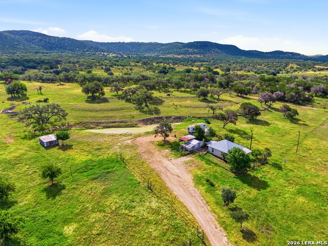 18954 State Highway 16 N Property Photo 15