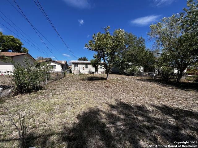 726 John Adams Dr Property Photo 13