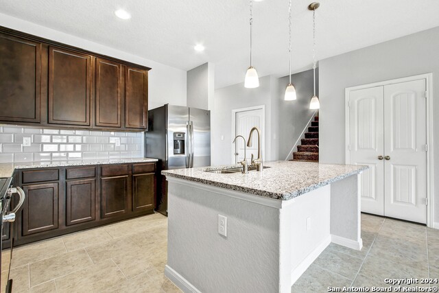 6035 Snorkel Sq Property Photo 5
