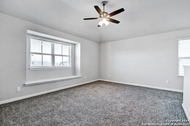 6035 Snorkel Sq Property Photo 18