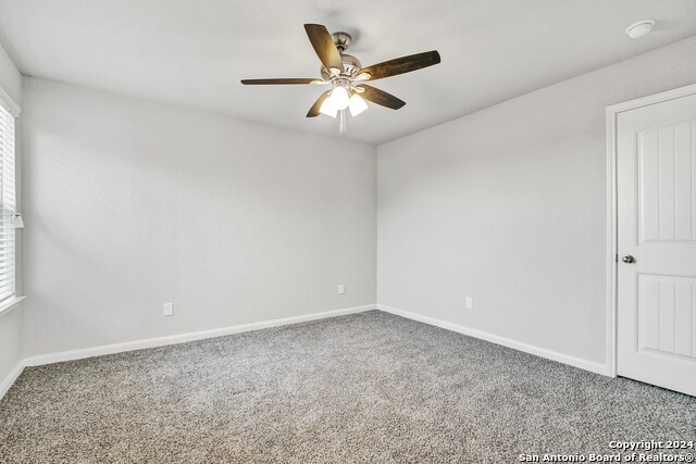 6035 Snorkel Sq Property Photo 19