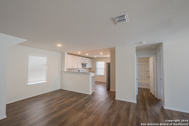 6239 Fieldrun Property Photo 9