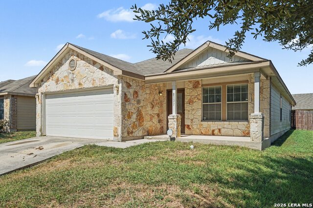 8127 Ashwood Pointe Property Photo 1