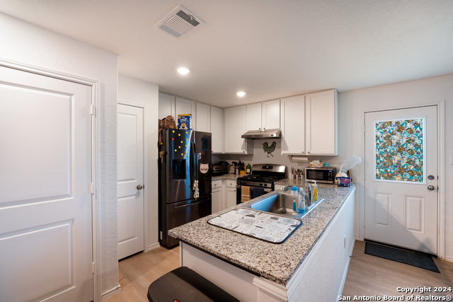 6402 Magee Run Property Photo 3