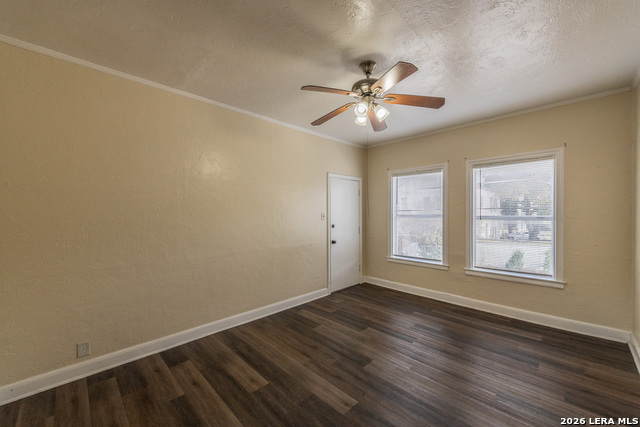 403 W Hollywood Ave Property Photo 18