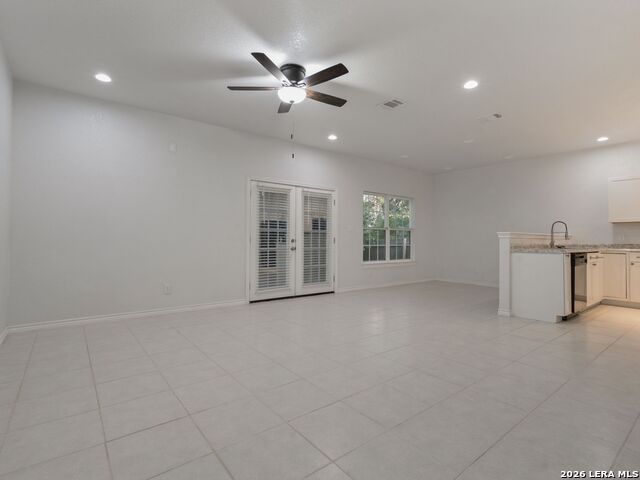 11 Oak Plz Property Photo 2