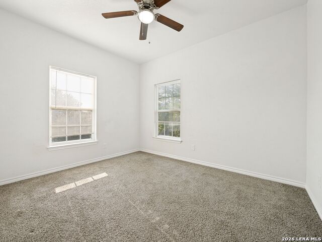 11 Oak Plz Property Photo 10