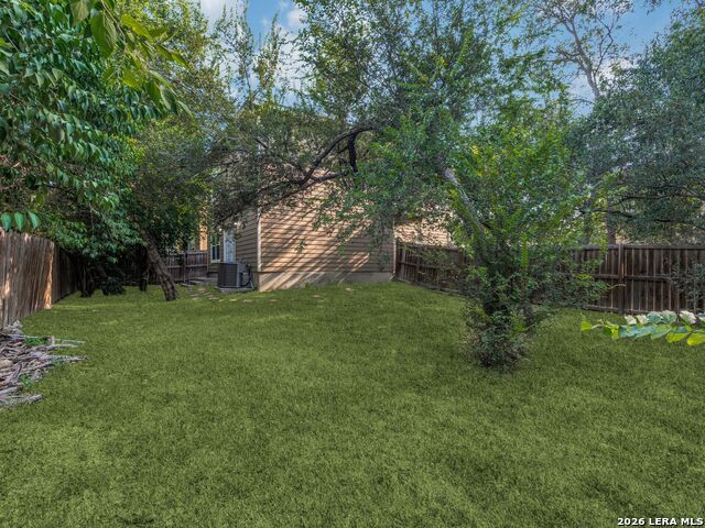 11 Oak Plz Property Photo 12