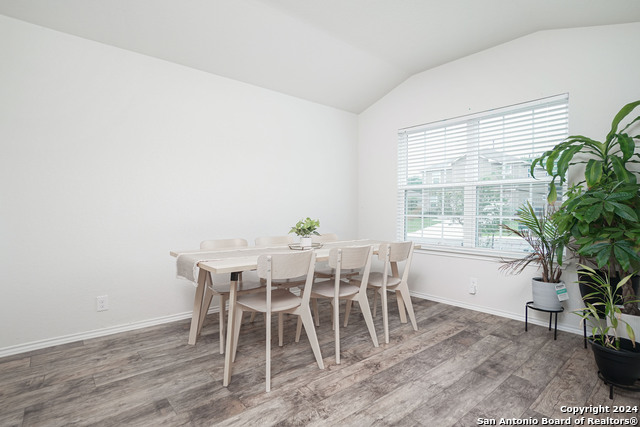 6310 Kendall Cove Property Photo 4