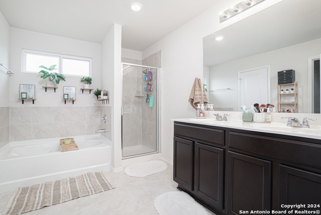 6310 Kendall Cove Property Photo 13