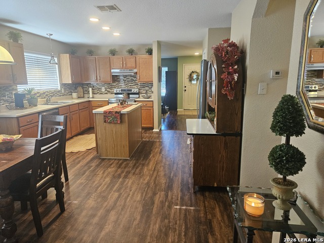5830 Sherbrooke Oak Property Photo 12