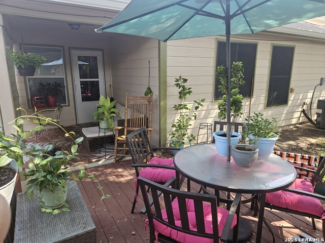 5830 Sherbrooke Oak Property Photo 33