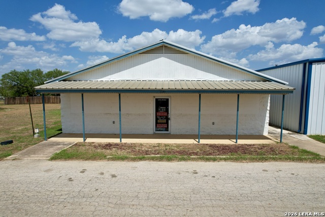 1375 Jr Blvd Property Photo 1