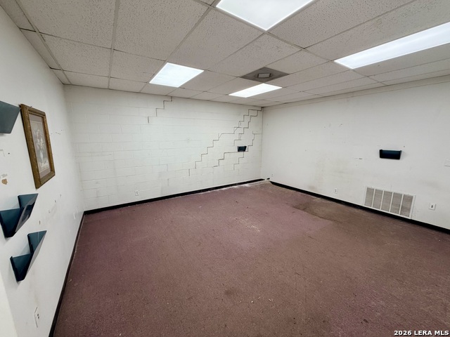1375 Jr Blvd Property Photo 11