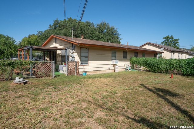 300/302 Koch Property Photo 7