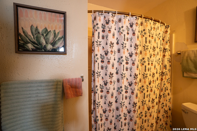 300/302 Koch Property Photo 16