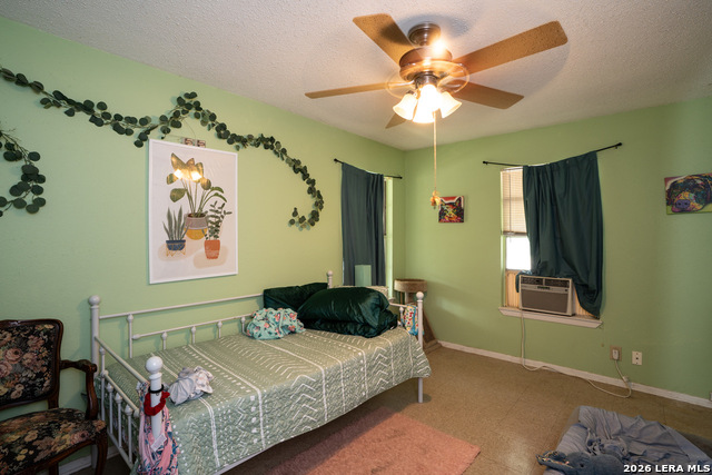 300/302 Koch Property Photo 18