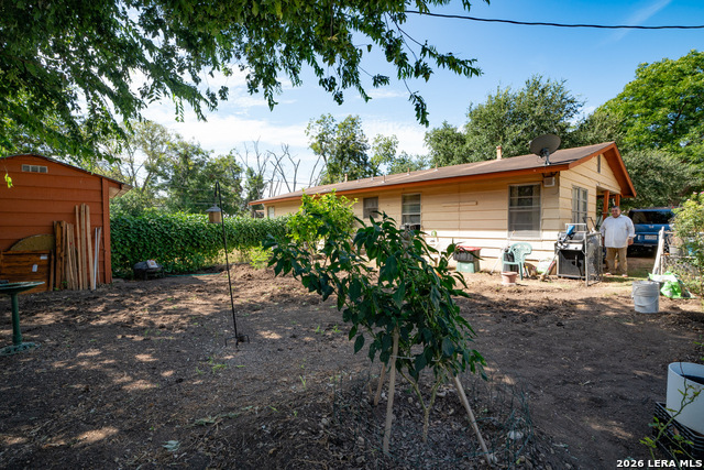 300/302 Koch Property Photo 22