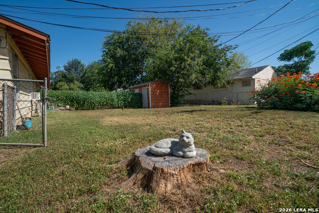300/302 Koch Property Photo 25