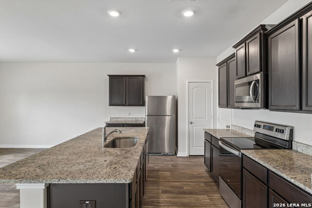 3038 Citron Gdn Property Photo 10