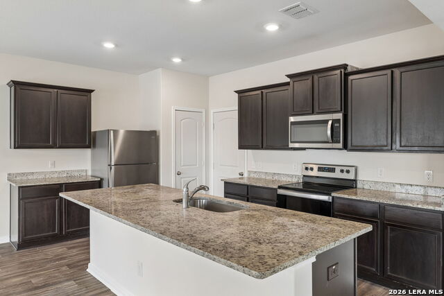 3038 Citron Gdn Property Photo 11