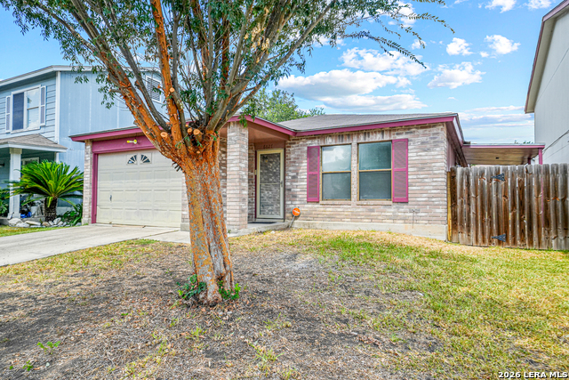 6827 Misty Field Dr Property Photo 3