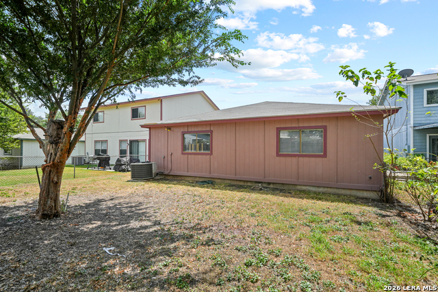 6827 Misty Field Dr Property Photo 22