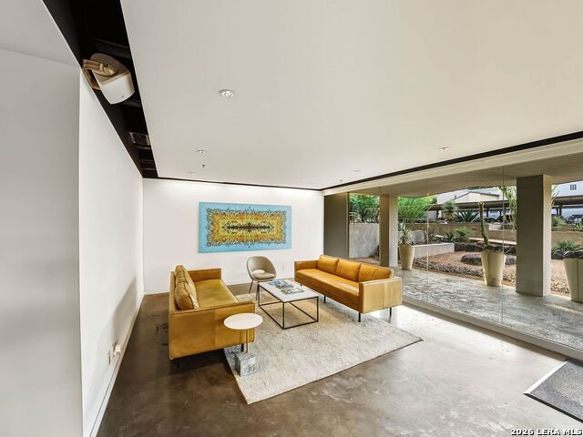 1115 S Alamo St Property Photo 5