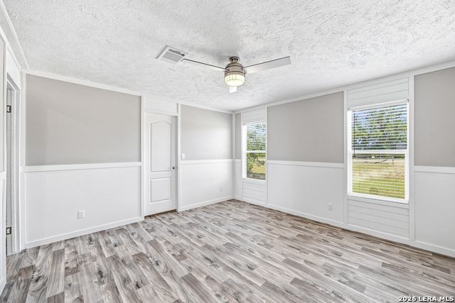 872 Main Loop Rd Property Photo 14
