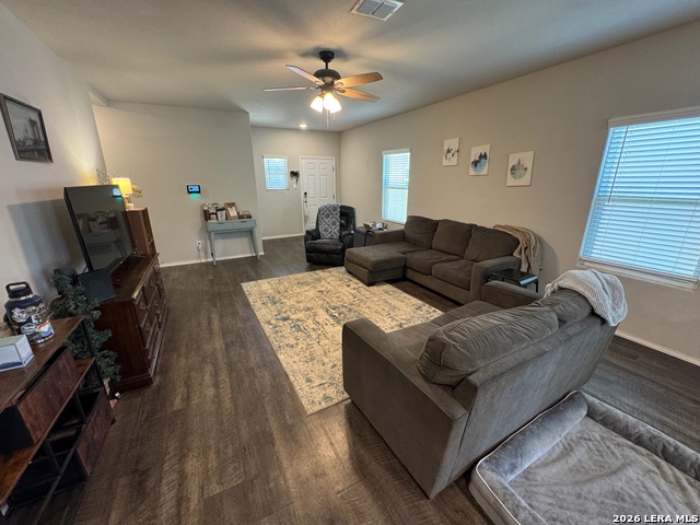 20715 Maple Grv Property Photo 4
