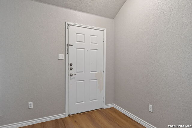 10419 Goldcrest Mill Property Photo 7