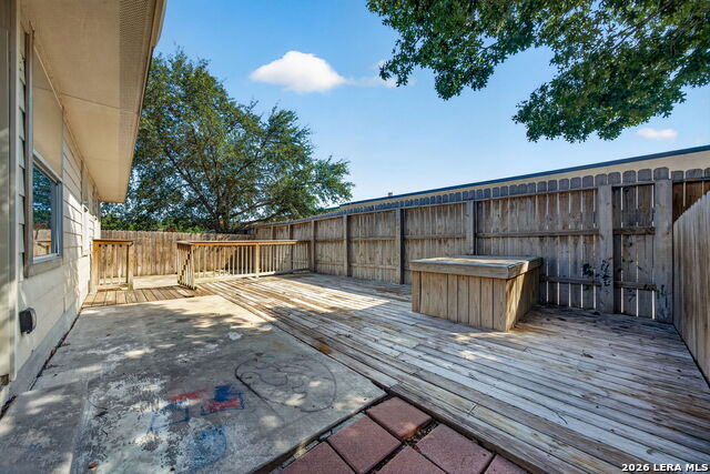 10419 Goldcrest Mill Property Photo 29