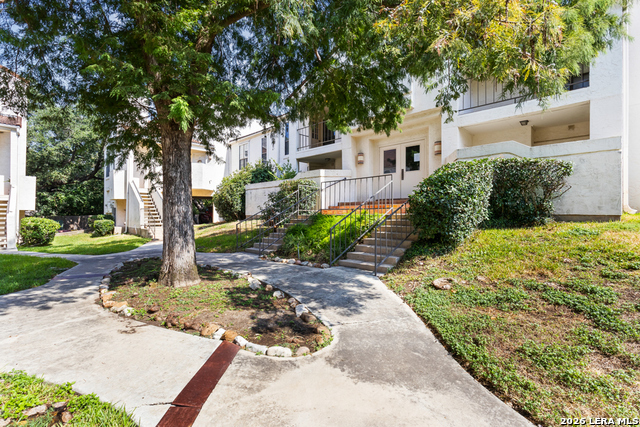2255 Thousand Oaks Property Photo 4