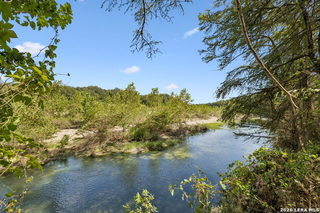 Comanche Trl Comanche Path Property Photo 14