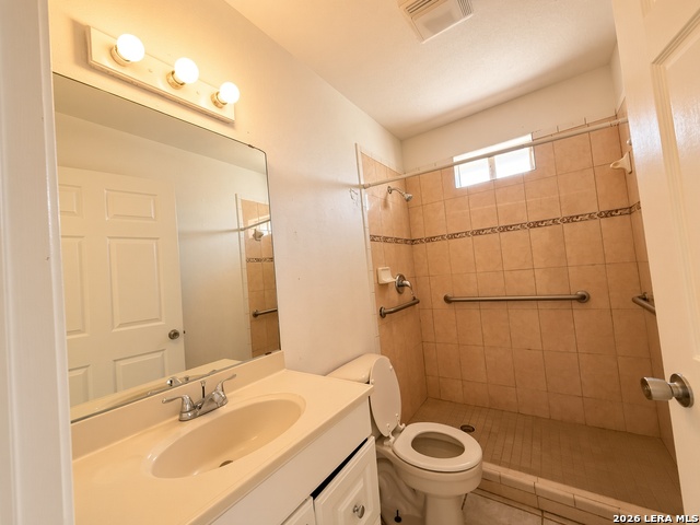 1430 Raintree Dr Property Photo 8