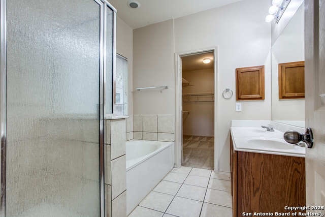4126 Talavera Trl Property Photo 6