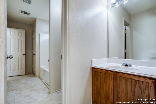 4126 Talavera Trl Property Photo 11