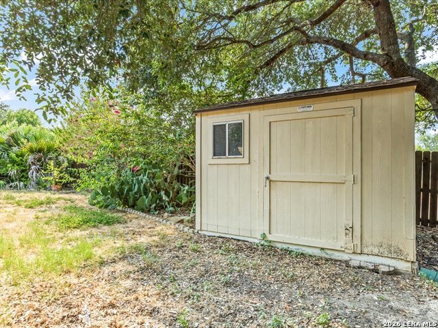 1665 Rolling Brook Ln Property Photo 28
