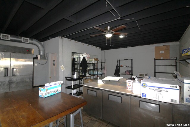 920 West Property Photo 4