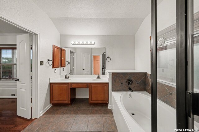 24807 Catalan Clf Property Photo 14