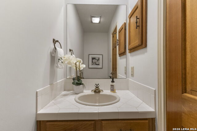 16715 Henderson Pass Property Photo 20