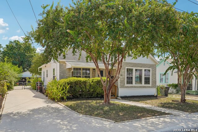 254 Lone Star Blvd Property Photo 2