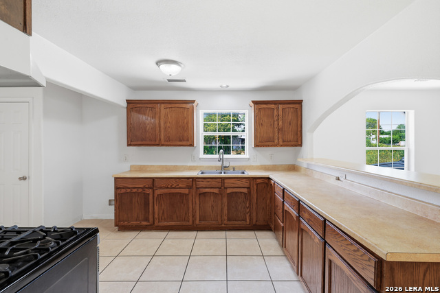211 Esmeralda Dr Property Photo 8