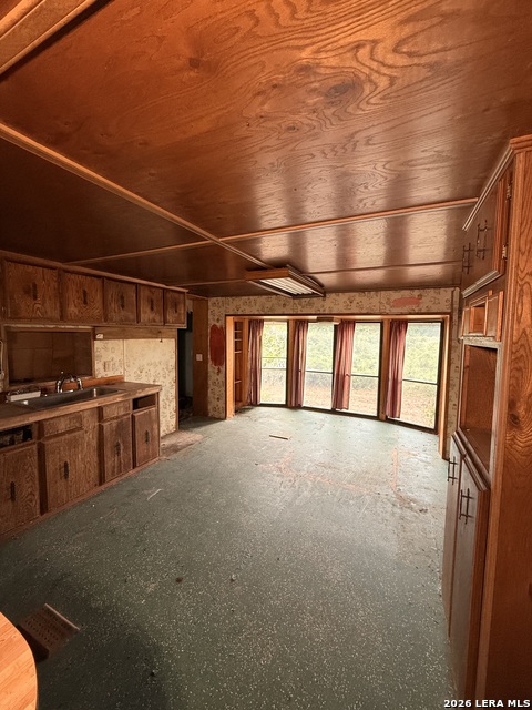 14634 State Highway 7 E Property Photo 2