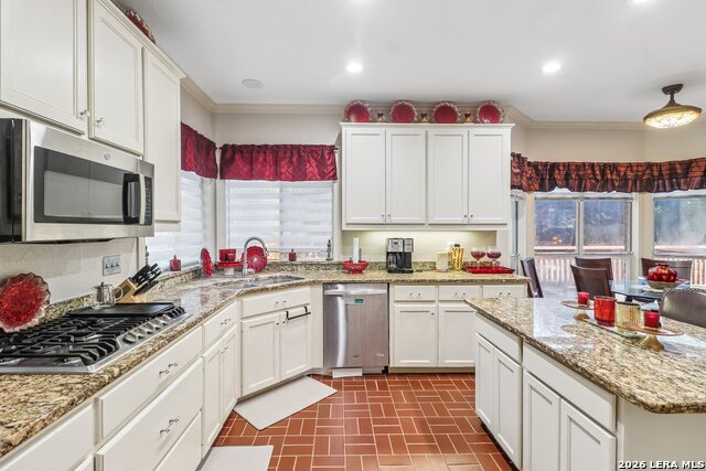 8238 Plum Valley Dr Property Photo 11