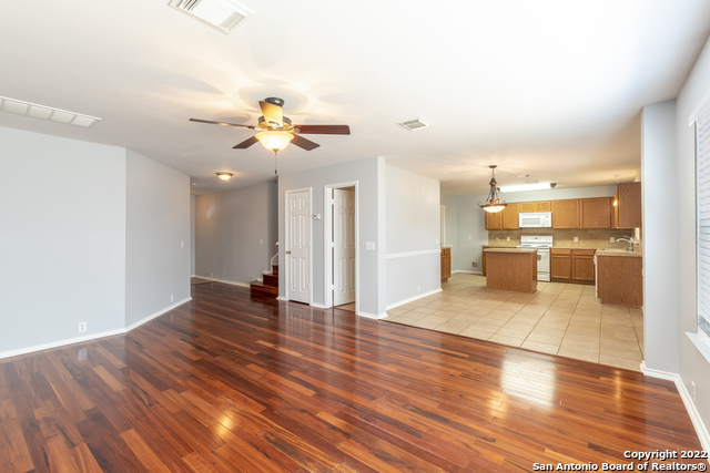 1604 Rolling Brook Ln Property Photo 9