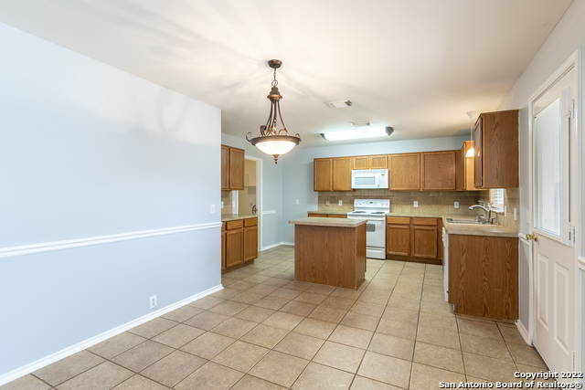 1604 Rolling Brook Ln Property Photo 10