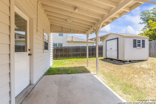 1604 Rolling Brook Ln Property Photo 28