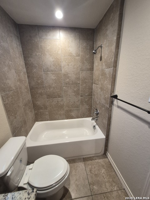 6866 Lakeview Dr. Property Photo 24