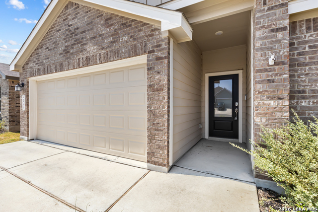 2460 Vesper Bnd Property Photo 3